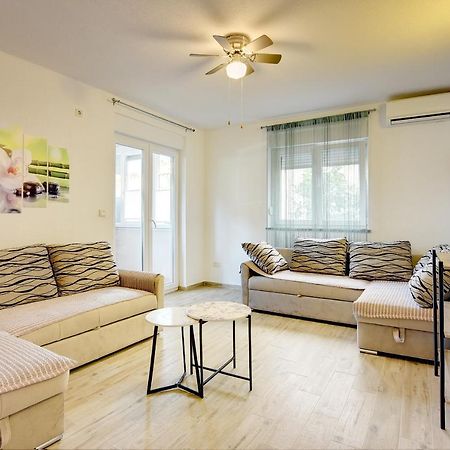 Apartment Mores Medolino Esterno foto