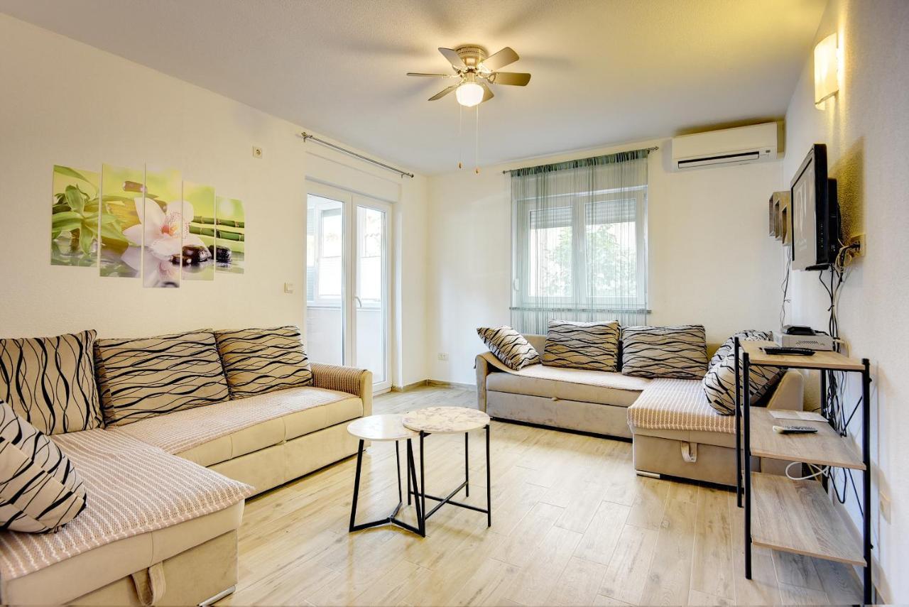 Apartment Mores Medolino Esterno foto