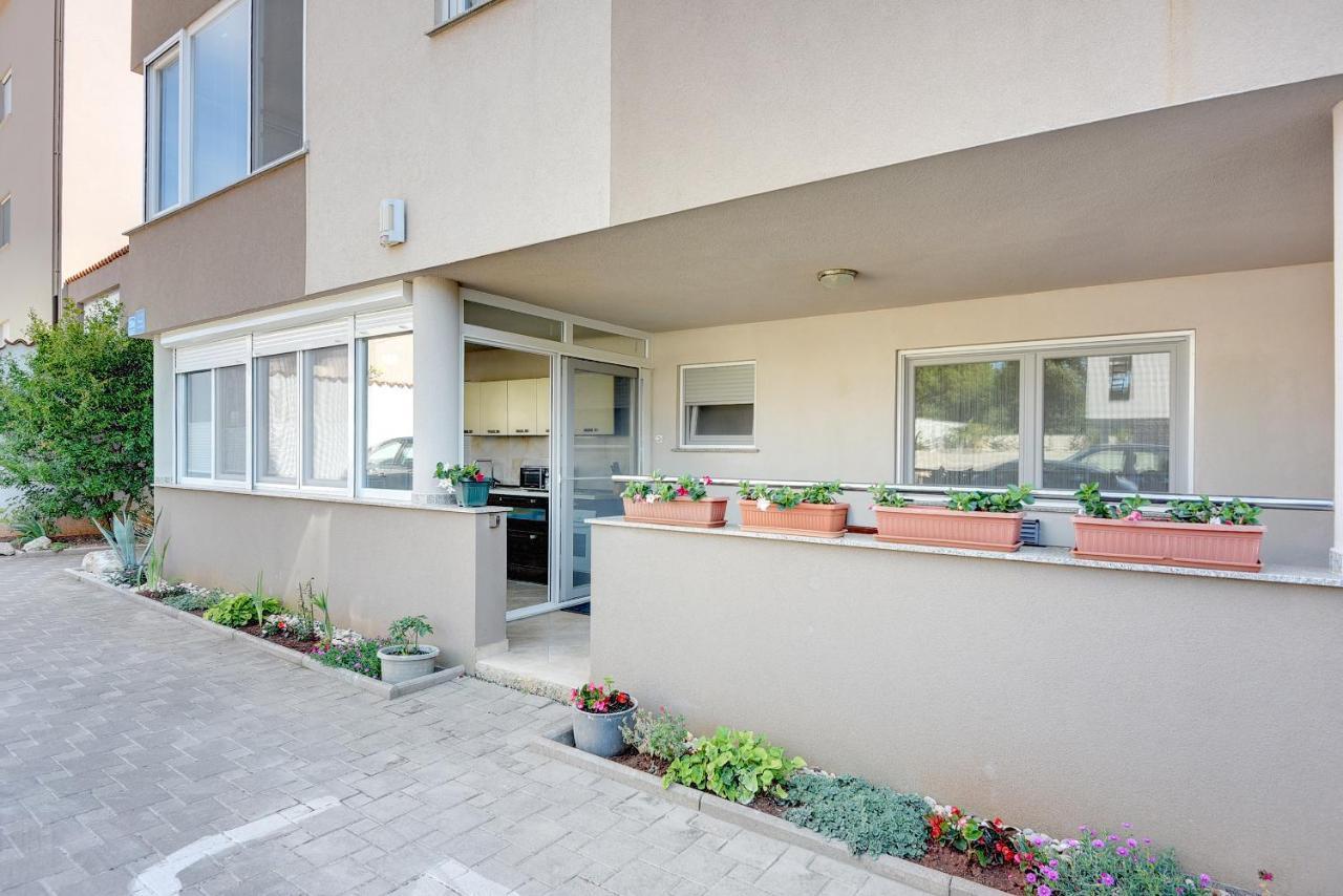 Apartment Mores Medolino Esterno foto