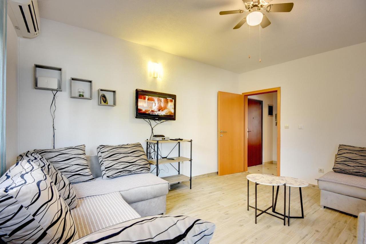 Apartment Mores Medolino Esterno foto